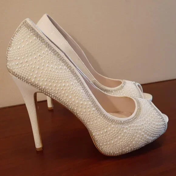David's Bridal Collection Peep Toe Pumps/Heels - Picture 3 of 10